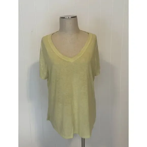 Athleta Shirt Womens XL Yellow Lightweight V Neck Short Sleeve Relaxed Tee Top - Picture 2 of 7